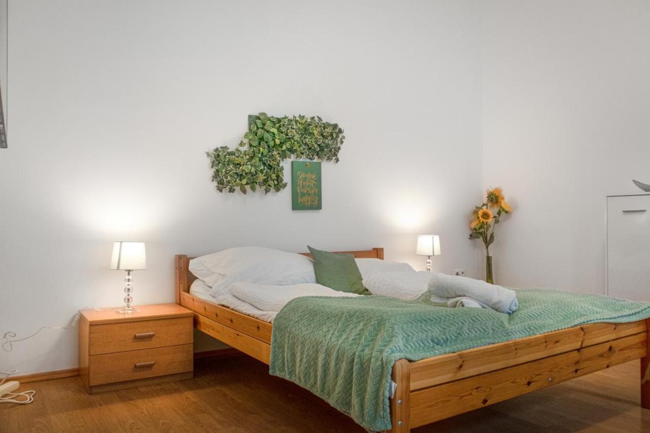 Apartment Elegant 2br - Near Bahnhof Meidling Wien