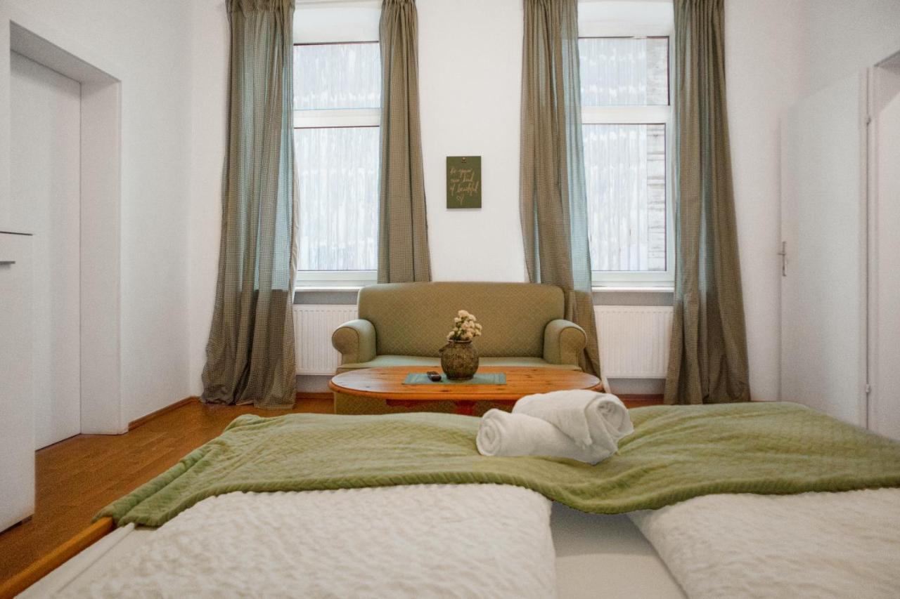 Elegant 2br - Near Bahnhof Meidling Wien